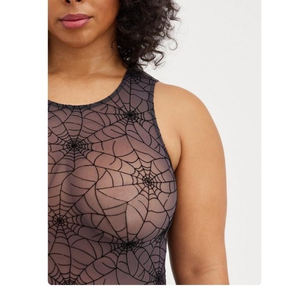Torrid Flocked Mesh Spiderweb Bodysuit  4X NWT - Picture 3 of 10